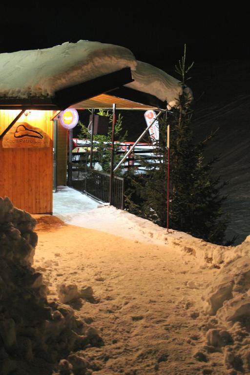 Snow Patrol Lodge Tetovo Exteriér fotografie